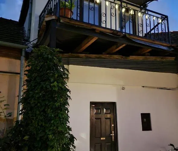 Schmidt Belvarosaban Apartment